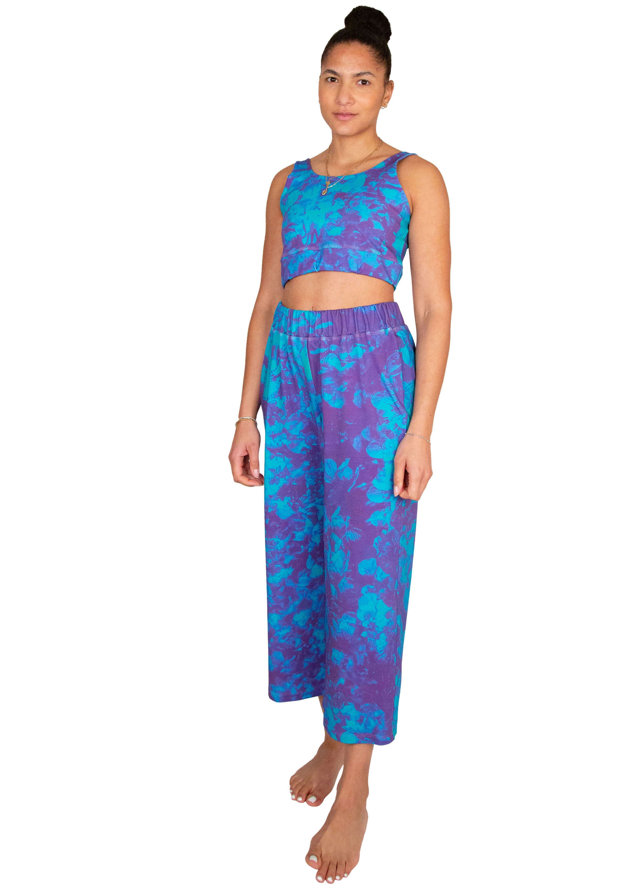 parachute pants // avril print