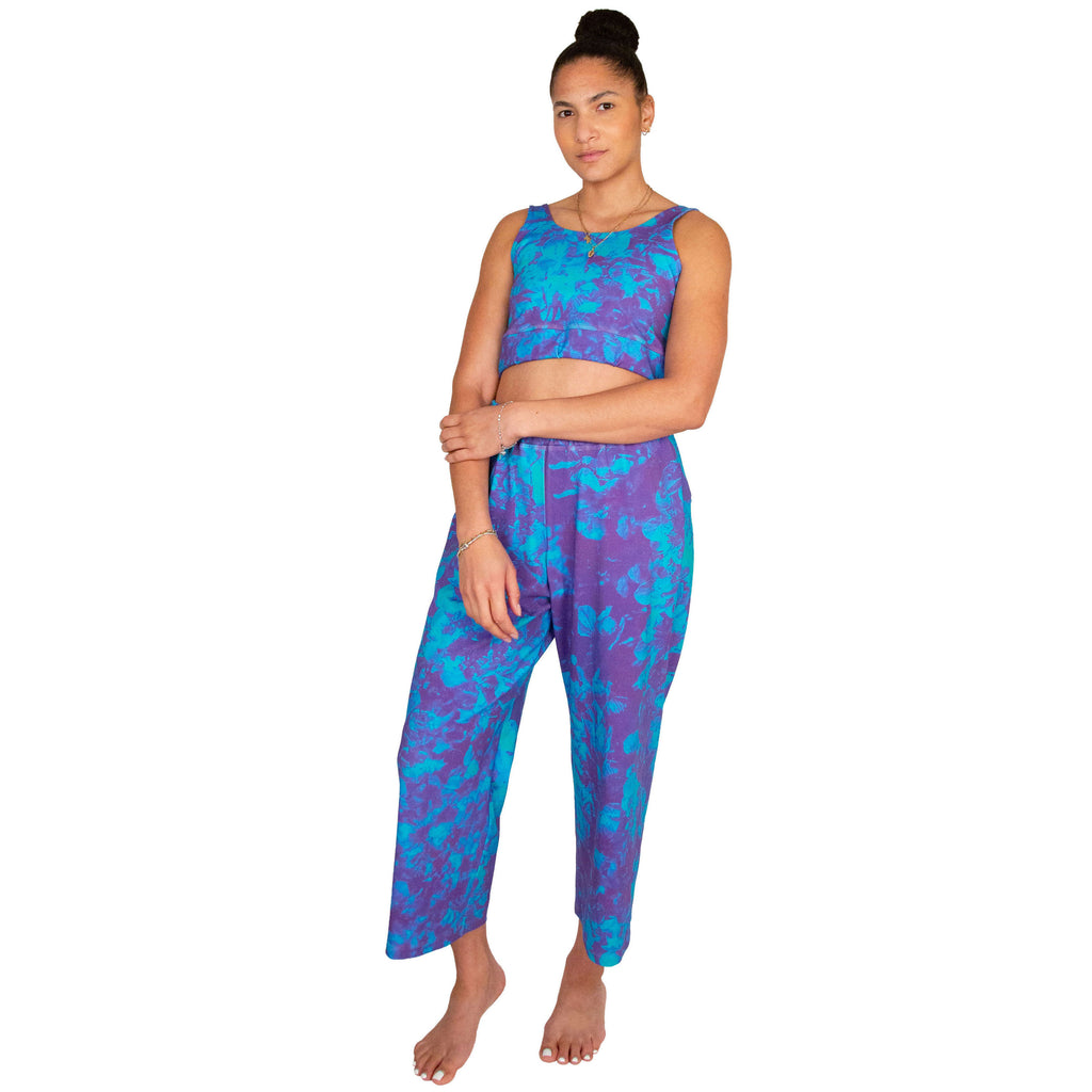 parachute pants // avril print