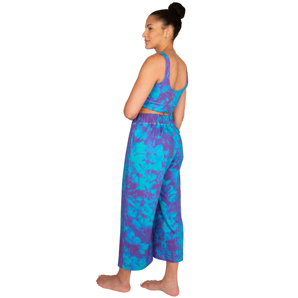 parachute pants // avril print